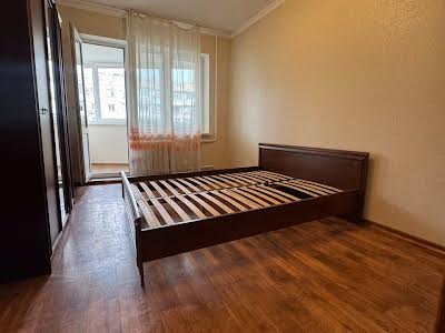 квартира по адресу Ильфа и Петрова ул., 27