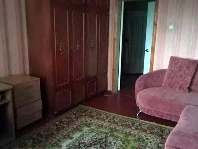 квартира за адресою Ревуцького вул., 22