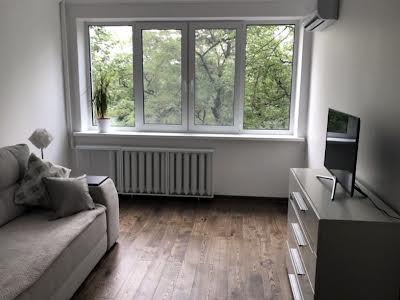 квартира за адресою Солом'янська вул., 41