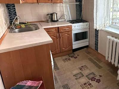 квартира за адресою Зодчих вул., 28А