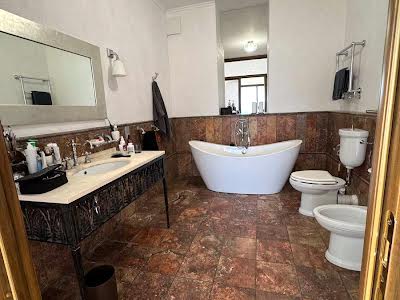 квартира за адресою Турівська вул., 31