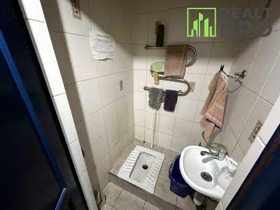 коммерческая по адресу Каменецкая ул., 1