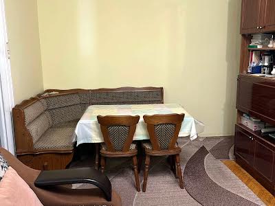 квартира за адресою Космонавтів просп., 17