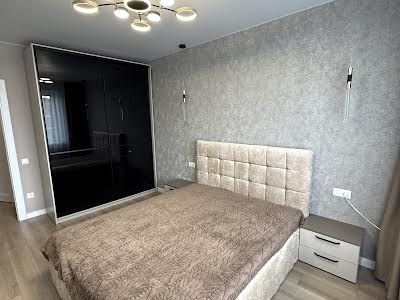 квартира за адресою Миру вул., 100