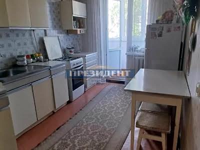 квартира по адресу Евгения Чикаленко ул., 74