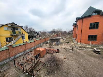 будинок за адресою с. Нові Петрівці, Максима Горького вул.