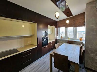квартира за адресою Драгоманова вул., 40ж