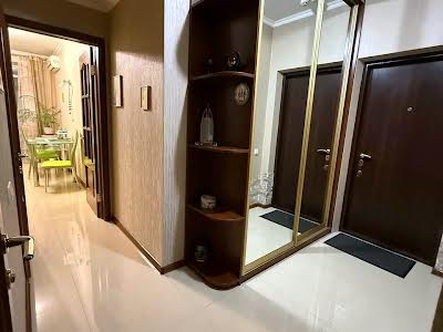 квартира за адресою Південна вул., 7