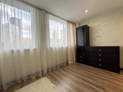 квартира за адресою Ливарна вул., 17