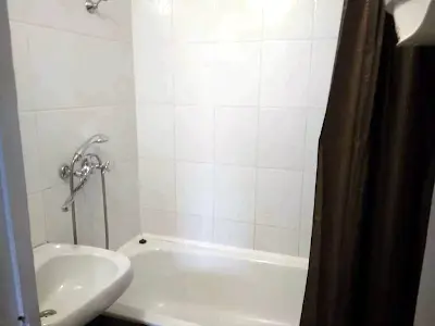 квартира за адресою Мостицька вул., 10