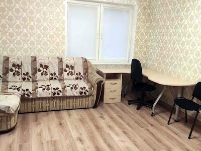 квартира за адресою Верховинна вул., 41