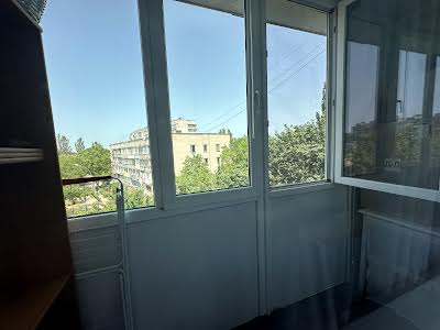 квартира за адресою Знам'янська вул. (Знаменська), 43
