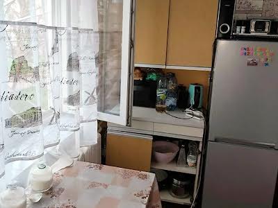 квартира по адресу Строителей ул., 19