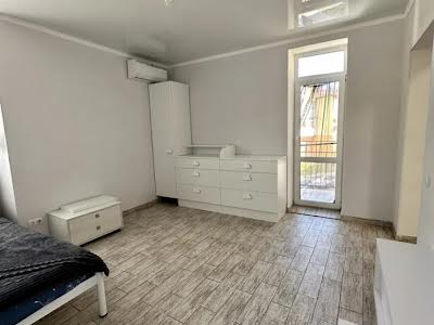 квартира за адресою Нагірна вул., 19т