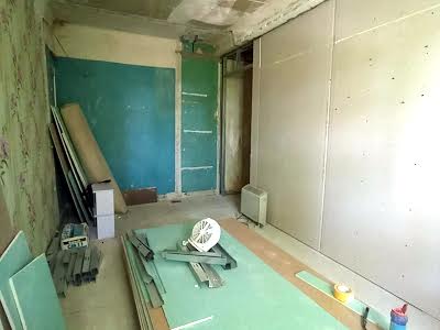квартира за адресою Високовольтна вул., 18