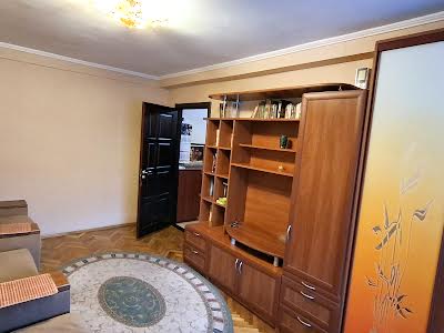 квартира по адресу Строителей ул., 9