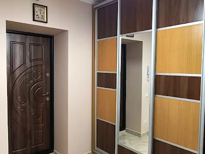 квартира за адресою Пров. Миру, 13А