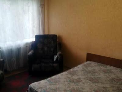 квартира за адресою Сулеймана Стальського вул., 6