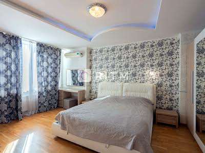 квартира за адресою Голосіївський просп. (40-річчя Жовтня), 30А