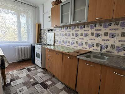 квартира за адресою Сергія Скальда вул. (Комарова), 9