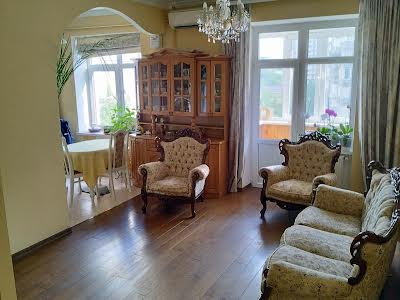 квартира за адресою Татарська вул., 18-Б