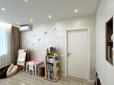 квартира за адресою Генерала Грекова вул., 4
