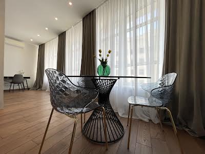 квартира по адресу Кловский спуск (Кловський), 7a