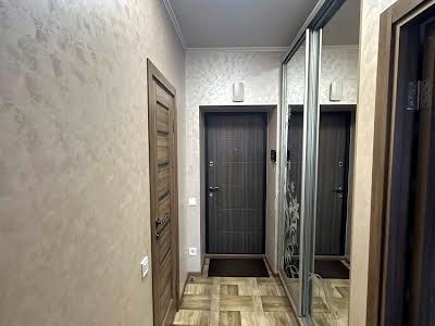 квартира за адресою Євгена Коновальця вул., 2а