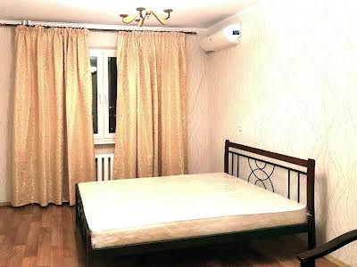 квартира за адресою Григорія Ващенка вул., 1