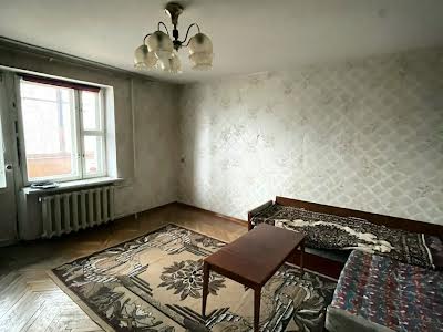 квартира за адресою Генерала Петрова вул., 74