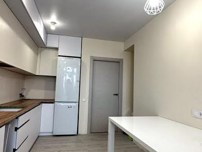 квартира за адресою Антонича вул., 5б