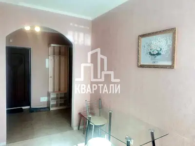 квартира за адресою Сімʼї Кульженків вул. (Петра Дегтяренка), 33