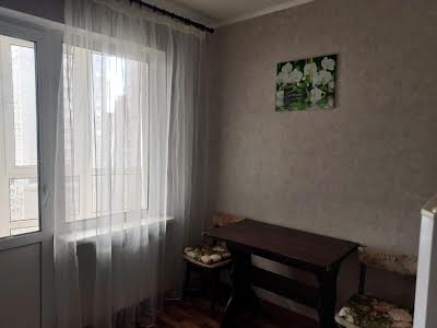 квартира за адресою Бориса Гмирі вул., 10/40