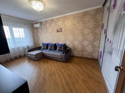 квартира за адресою Бориса Гмирі вул., 18