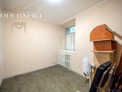 квартира за адресою Межигірська вул., 22