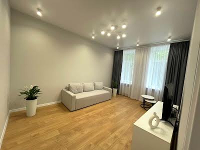 квартира за адресою Пекарська вул., 15