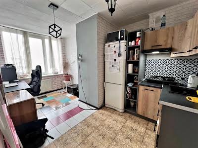 квартира за адресою Теплична вул., 48