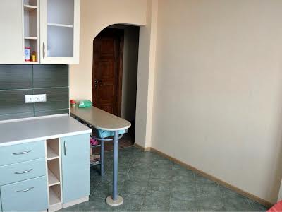 квартира за адресою Олени Пчілки вул., 2
