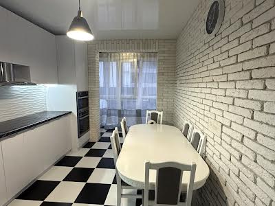 квартира за адресою Трускавецька вул., 2