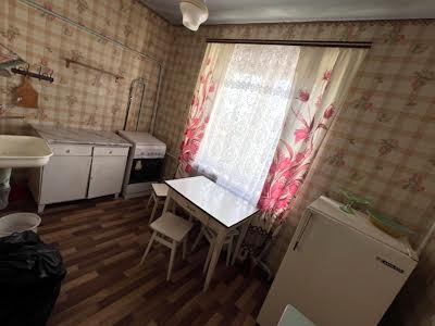 квартира за адресою Перемоги вул., 11