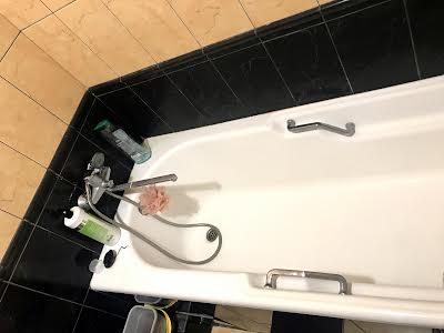 квартира за адресою Ревуцького вул., 5