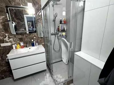 квартира за адресою Вишняківська вул., 4