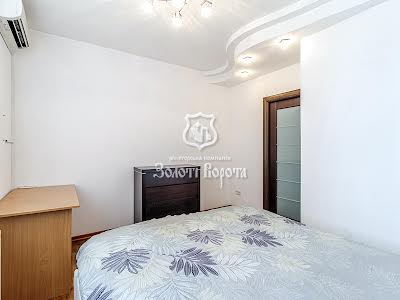 квартира за адресою Саперно-Слобідська вул., 22