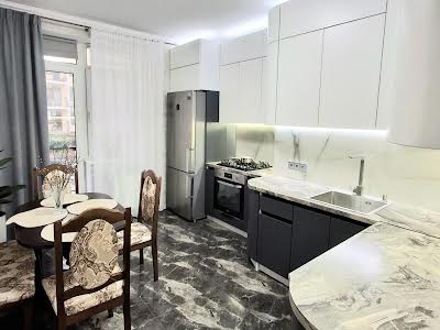 квартира за адресою Західна вул., 12