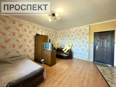 квартира за адресою Воскресенська вул., 13-Б