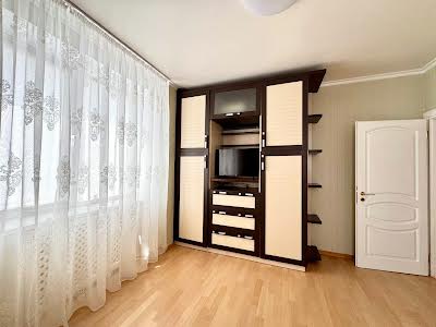 квартира за адресою Миколи Амосова вул., 4
