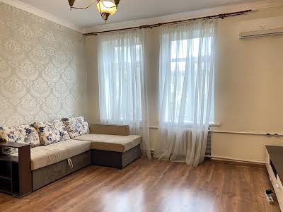 квартира за адресою Карела Чапека вул. (Юліуса Фучика), 2