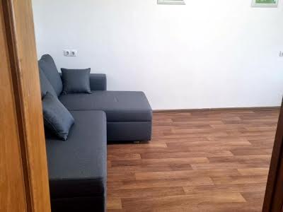 квартира по адресу Салютная ул., 27А