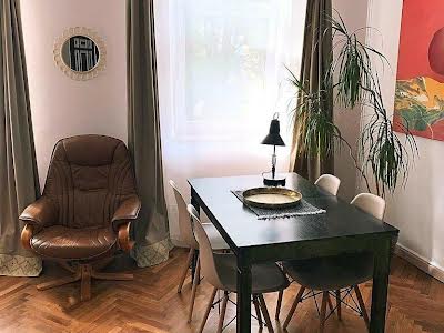 квартира за адресою Остапа Луцького вул., 9а