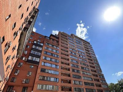 квартира за адресою Академіка Чекмарьова вул., 2